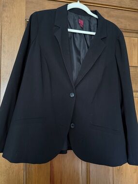 212 Collection Black Women's Two-Button Blazer